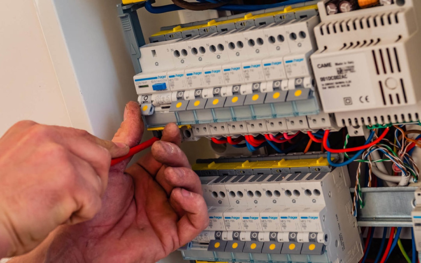 Dépannage électrique urgence à Agen — Novalink